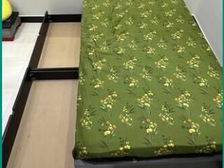 single-bed-with-medicated-mattress-and-storage-jeddah