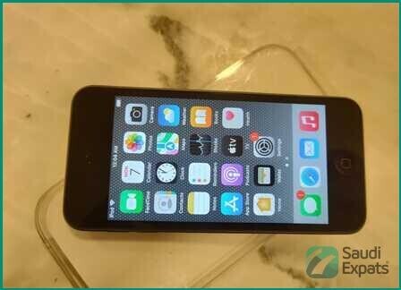 apple-ipod-touch-7th-gen-128gb-black-for-sale-in-riyadh-big-0