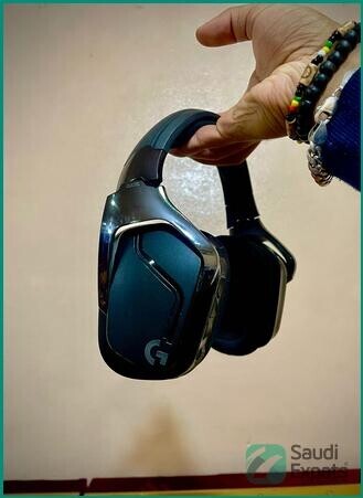 logitech-g923-racing-wheel-with-pedals-and-free-headset-like-new-in-riyadh-big-2