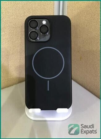 apple-iphone-15-pro-max-256-gb-black-revibe-refurbished-big-0