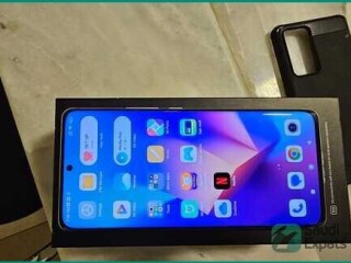 xiaomi-12-pro-5g-256gb12gb-in-purple-mint-condition