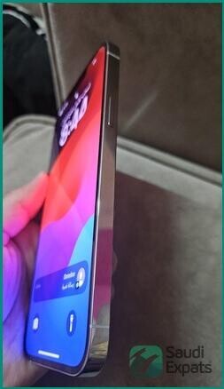 buy-a-pristine-white-iphone-13-pro-max-256gb-in-riyadh-big-2