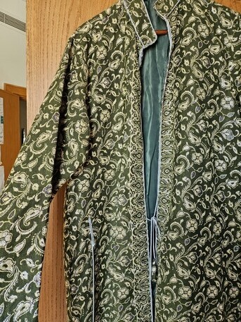 new-saudi-traditional-thobe-dekla-size-m-tall-big-1