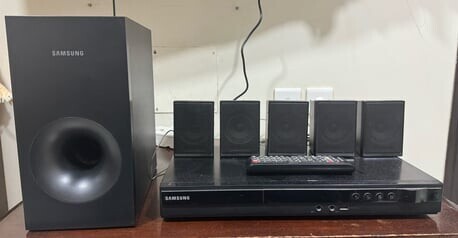 samsung-51-channel-home-theater-system-for-sale-excellent-condition-big-0