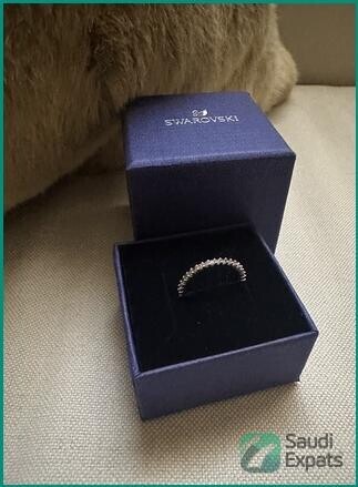 elegant-swarovski-rings-golden-blue-size-52-riyadh-big-3
