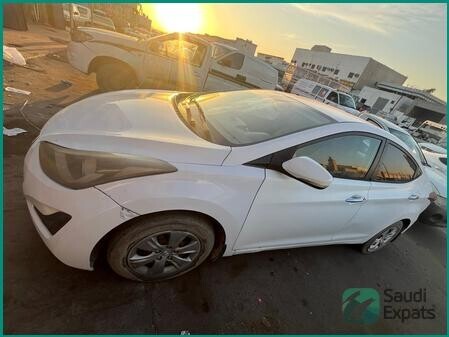 hyundai-elantra-2014-for-sale-in-riyadh-big-3