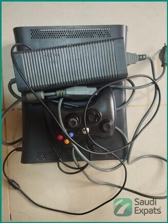 xbox-360-with-fifa-13-game-for-sale-in-jubail-big-1