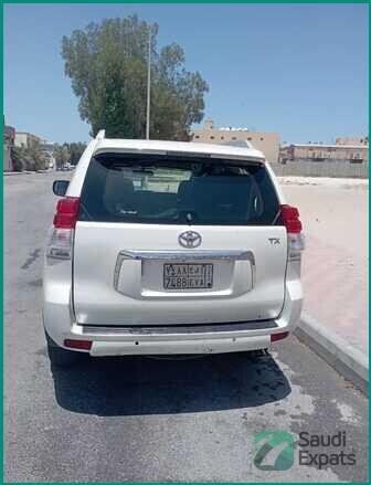 2010-toyota-prado-for-sale-in-khobar-well-maintained-big-4