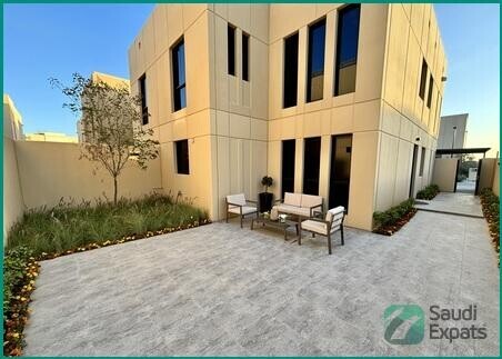 luxury-fully-furnished-duplex-villa-in-riyadh-sedra-community-big-2