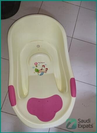 childrens-bathtub-in-excellent-condition-riyadh-big-0