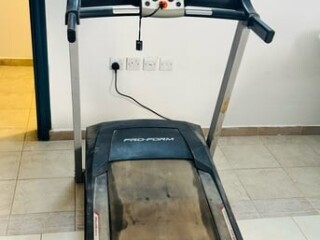 pro-form-treadmill-with-incline-and-usb-perfect-condition