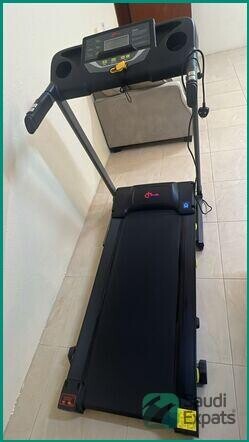 2019-top-quality-treadmill-hardly-used-in-jubail-big-1