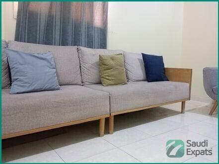 elegant-neat-sofa-for-sale-in-riyadh-sar-400-big-1