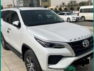 2023-toyota-fortuner-gxr-2-4x4-brand-new-condition
