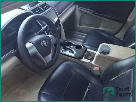2013-toyota-camry-for-sale-in-jubail-big-4