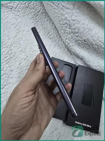 samsung-galaxy-s23-ultra-256gb-with-12gb-ram-for-sale-in-khobar-big-4