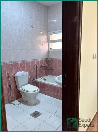 affordable-1-bedroom-studio-in-al-malaz-for-families-big-4