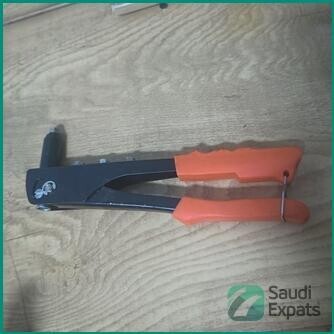 affordable-riveter-with-four-nozzles-for-sale-in-jubail-big-1
