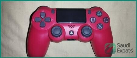 ps4-controller-magma-red-with-mobile-phone-clamp-in-riyadh-big-0
