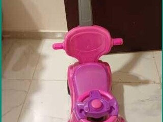 affordable-kids-car-in-good-condition-riyadh
