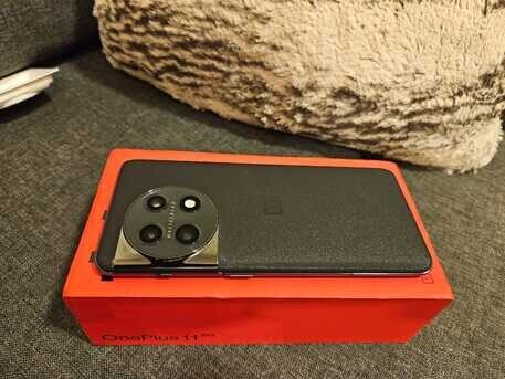 oneplus-11-5g-256gb-black-for-sale-in-riyadh-big-3