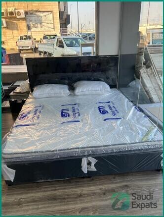 modern-bedroom-furniture-set-for-sale-in-jeddah-big-4