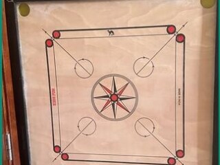 carrom-board-with-accessories-for-sale-in-riyadh