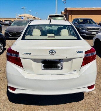 2016-toyota-yaris-for-sale-in-umluj-excellent-condition-big-3