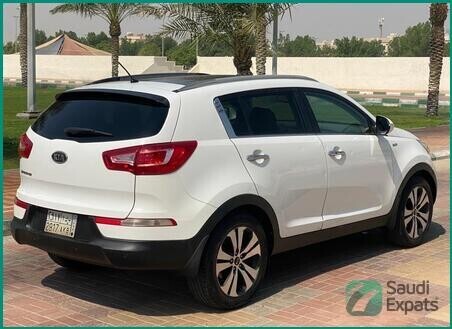 2012-kia-sportage-for-sale-in-khobar-excellent-condition-big-2