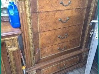 stylish-furniture-set-for-sale-bed-almirah-wardrobe-800-sar