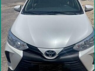 2022-toyota-yaris-excellent-condition-75000-km
