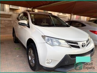 2015-toyota-rav4-xle-low-mileage-excellent-condition-in-dammam