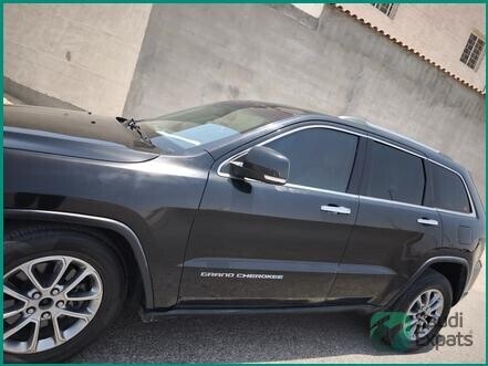 2014-jeep-grand-cherokee-limited-for-sale-in-dammam-big-2
