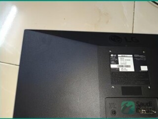 brand-new-lg-195-inch-monitor-for-sale-in-al-batha