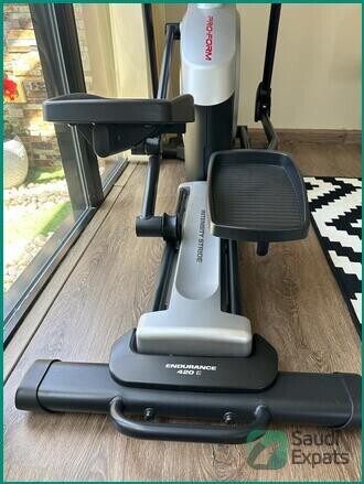 pro-form-endurance-elliptical-420e-for-sale-in-jeddah-excellent-condition-big-3