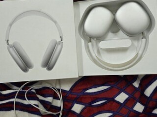 brand-new-apple-airpods-max-with-warranty-khobar