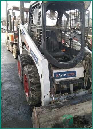 2015-bobcat-skid-loader-450-for-urgent-sale-big-0