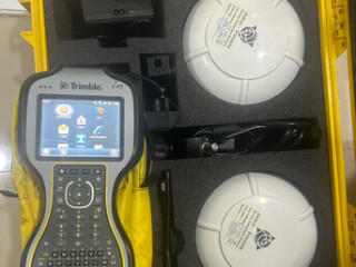 trimble-dual-r8-model-3-gps-system-for-rent-in-jubail
