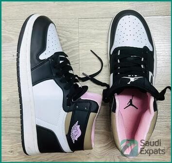 new-adidas-yeezy-nike-shoes-for-sale-in-riyadh-big-2