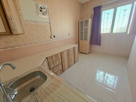 furnished-15-bhk-villa-portion-for-rent-in-al-malaz-big-3