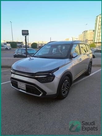 kia-carens-2024-for-sale-in-jubail-7-seater-family-car-big-0