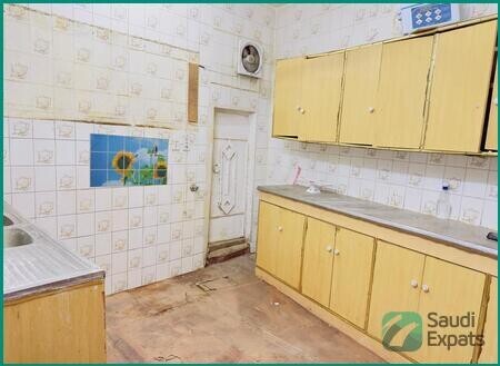 spacious-2-br-family-flat-for-rent-in-riyadh-shimesy-street-big-1