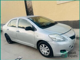 2013-toyota-yaris-in-good-condition-240000-km