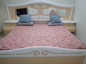 king-size-bed-mattress-and-cupboard-in-good-condition-riyadh