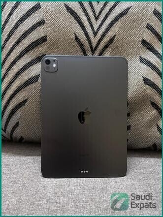 brand-new-ipad-pro-11-inch-m4-2024-for-sale-in-riyadh-big-3