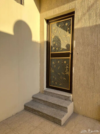 family-apartment-for-rent-in-a-prime-location-with-excellent-features-big-2