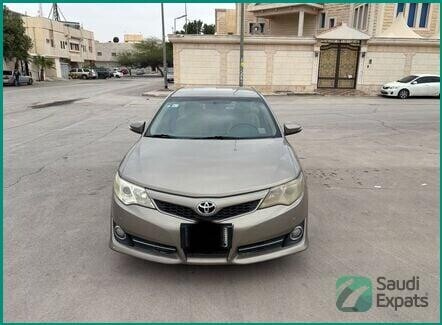 2013-toyota-camry-glx-excellent-condition-low-mileage-big-2
