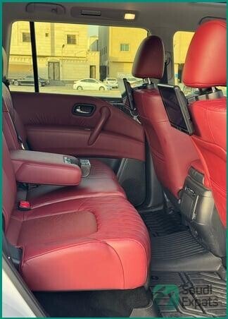 2023-nissan-patrol-platinum-full-option-for-transfer-big-3