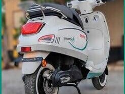 covax-vespa-electric-scooter-2023-for-sale-in-jubail