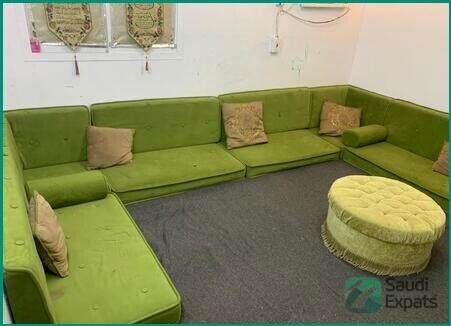 2000-alfa-romeo-arabic-majlis-with-curtains-big-3